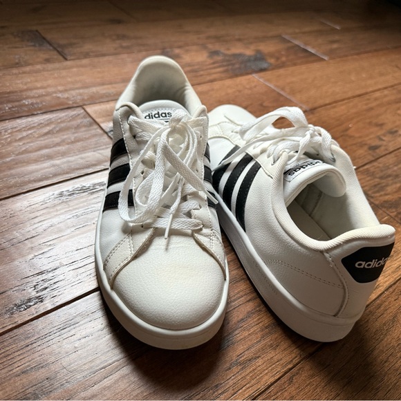 Adidas Sneakers - Picture 1 of 5
